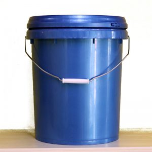 Small bucket with lid good price manufacturer