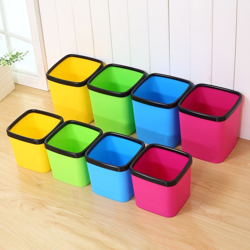 small square bucket