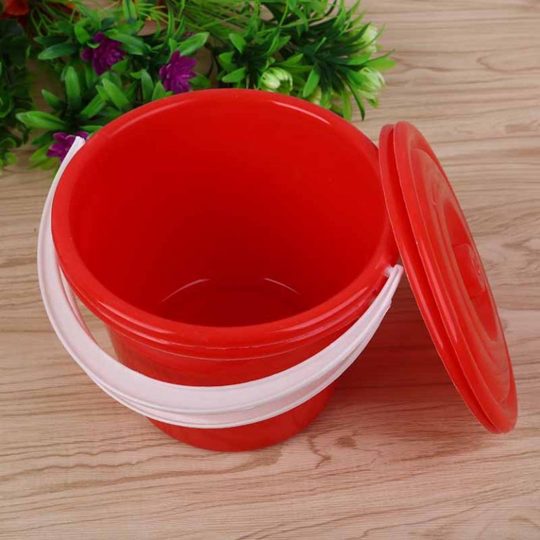 Small red bucket with lid red paint bucket Plastic Bucket Manufacturers