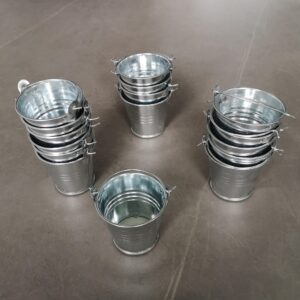  Creative Mini Iron Drink Bucket for Wine and Beer, Leak-Proof Party Decoration
