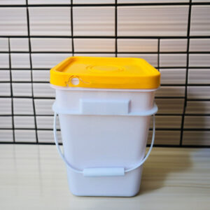 Customized 1L~25L PP Plastic Round and Square Buckets with Food Grade Lid