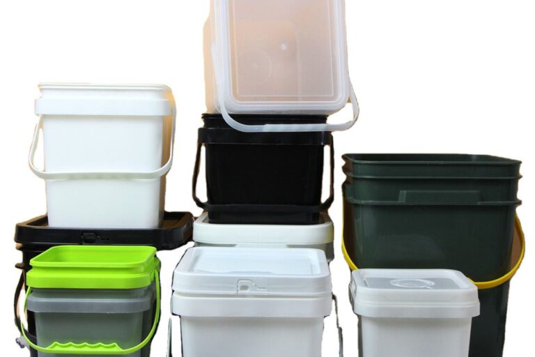 Square Plastic Bucket with Lid and Handle – Wholesale Food Grade Storage Pail